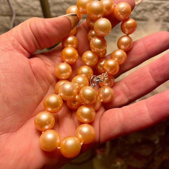 Authentic golden pink south sea pearl necklace - Picture 2 of 16